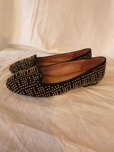 GOLD STUDS FLAT SHOES