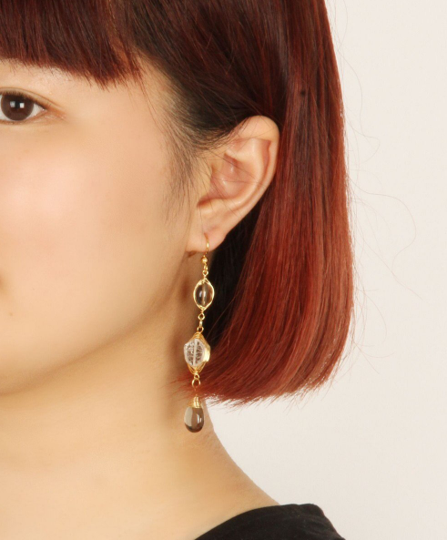 ブラウン3粒×2粒天然石アシンメトリーピアス / WYTHE CHARM | ファッション通販 【公式通販】オンワード・クローゼット