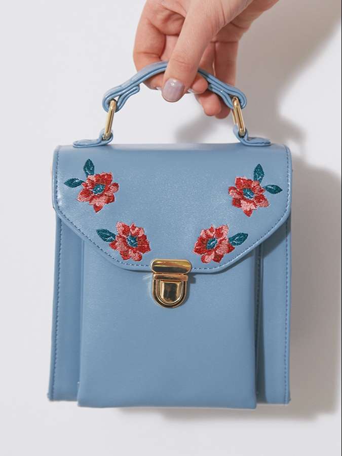 ○フラワー刺繍BAG｜titty&Co./ティティーアンドコー 071961048 | モバコレ