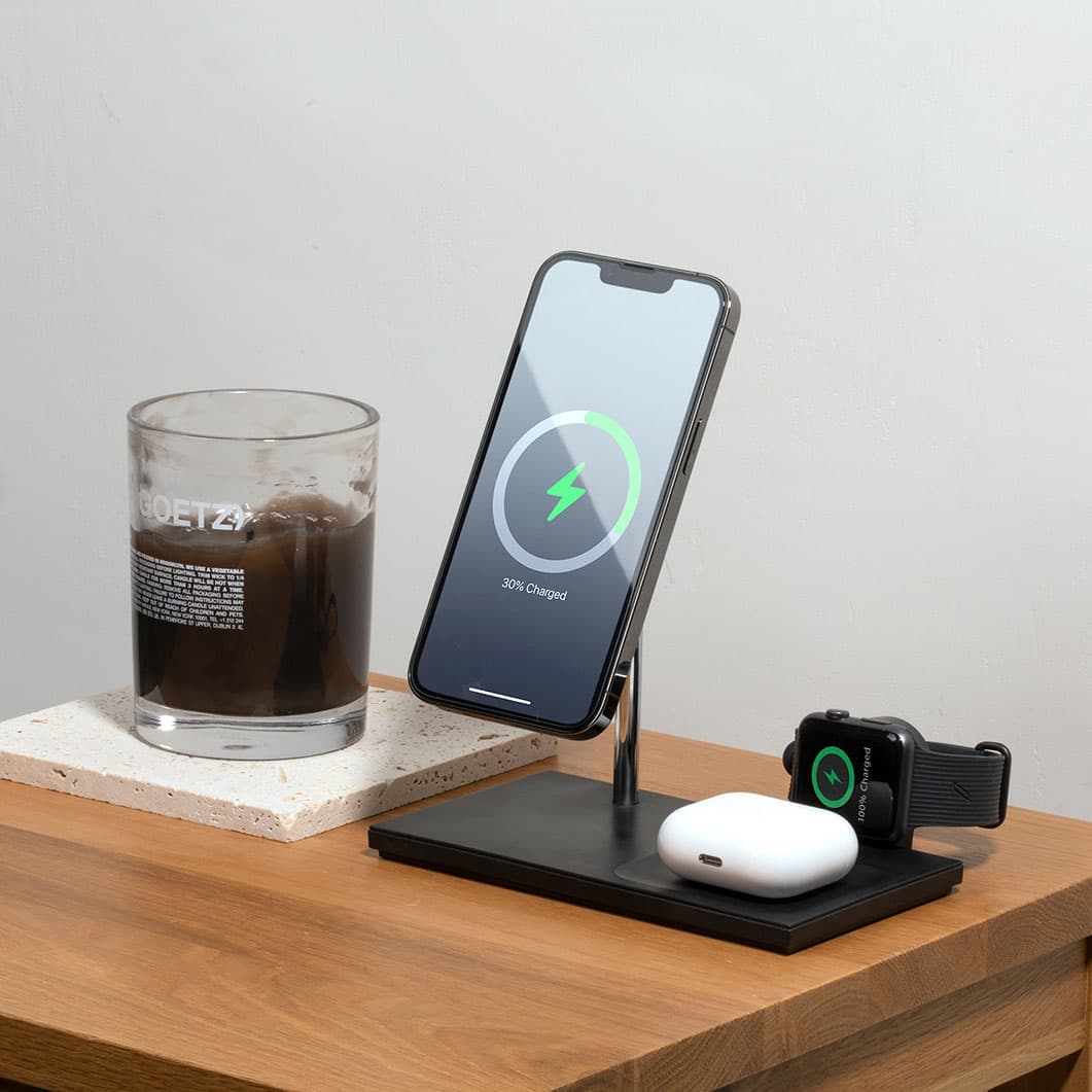 Native Union 3 in 1 マグネティック チャージング スタンド(3 in 1 チャージング スタンド)：テック