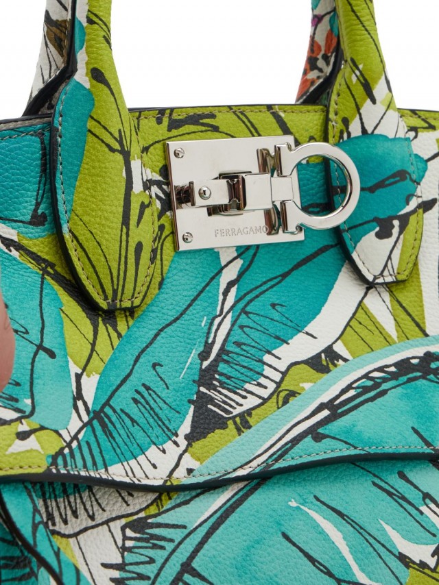 Ferragamo Studio Soft レザーハンドバッグ