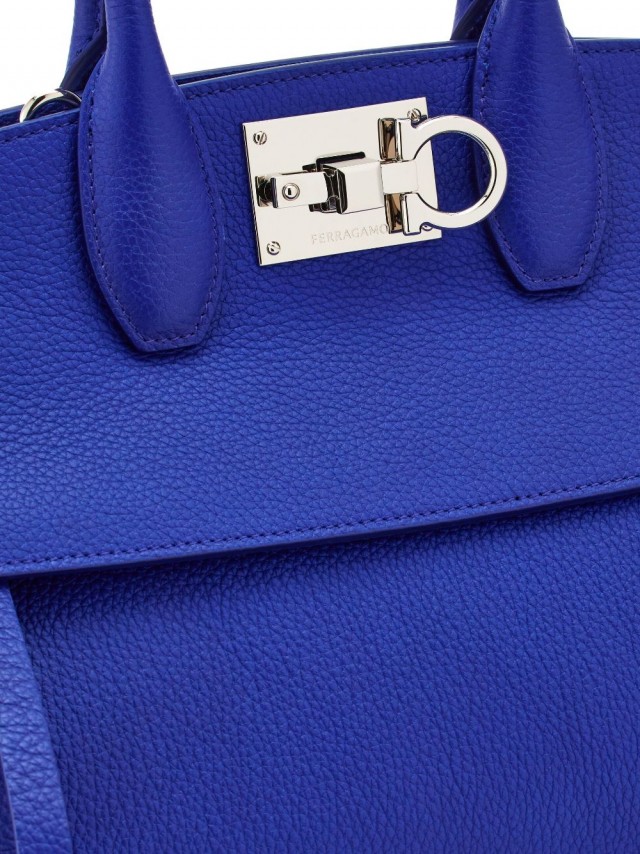 Ferragamo Studio Soft レザーハンドバッグ