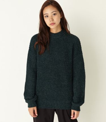 Rib stitch middleneck knit