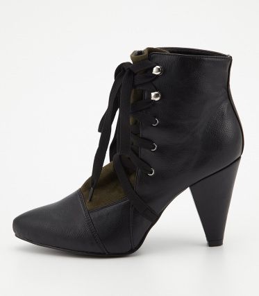 BI BELTED BOOTS