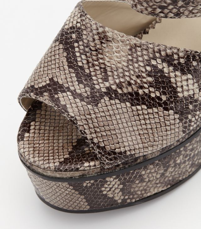 SLY CHUNKY HEEL STRAP SANDAL