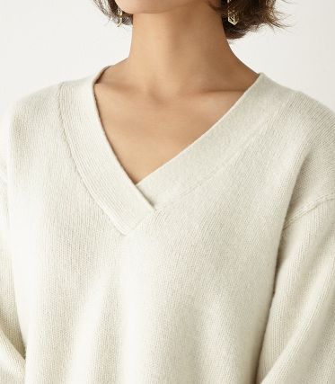 LOOSE V NECK MG TOPS