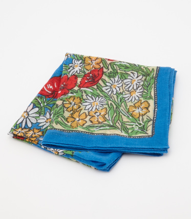 【SLY/スライ】RETRO FLOWER SCARF｜シェルター公式通販サイト｜SHEL'TTER WEB STORE