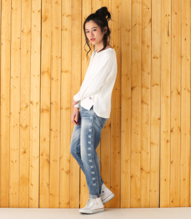 【RodeoCrowns/ロデオ クラウンズ】CROWN MARK テーパード パンツ｜シェルター公式通販サイト｜SHEL'TTER WEB STORE