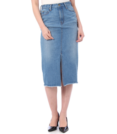 【AZUL by moussy/アズール・バイ・マウジー】フロントスリットデニムミディスカート｜シェルター公式通販サイト｜SHEL'TTER WEB STORE