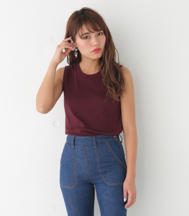 【SLY/スライ】ハイネックノースリトップス｜シェルター公式通販サイト｜SHEL'TTER WEB STORE