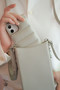 Demiurvo(デミウルーボ)｜【UNISEX】Petit Smartphone Bag/パール の通販｜ELLESHOP・(エル・ショップ)