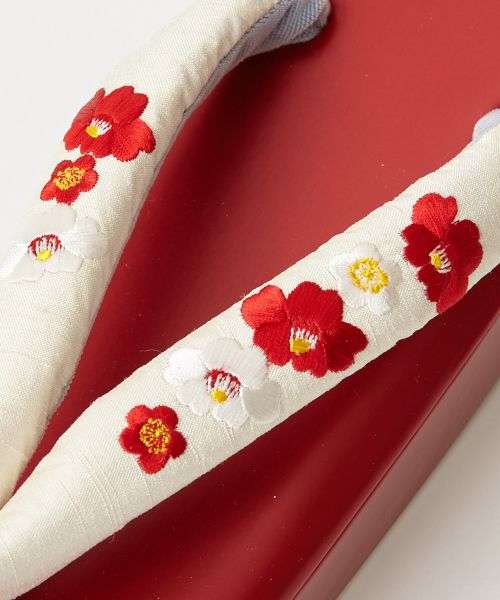 まるなみ刺繍草履