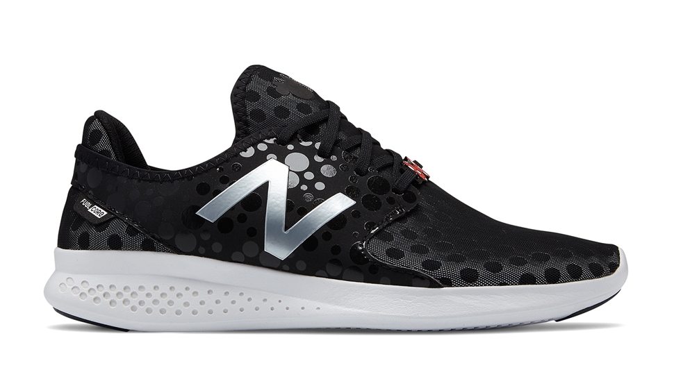 Disney Fuel Core Coast W 3P(BLACK): シューズ|new balance|ニューバランス公式オンラインストア