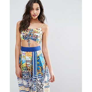 ASOS：エイソス Crop Top with Lace up Front in Postcard Print Co-Ord