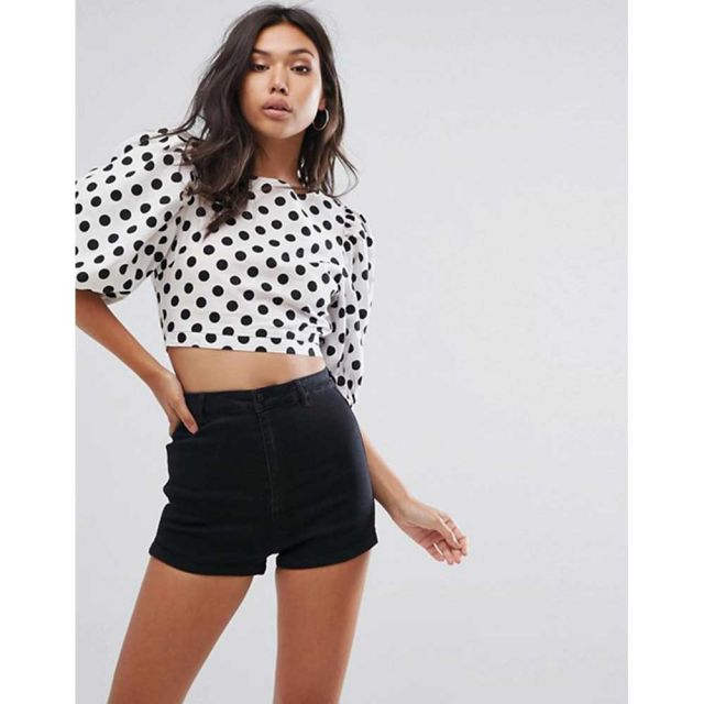  PrettyLittleThing Polka Dot Puff Sleeve Crop Top
