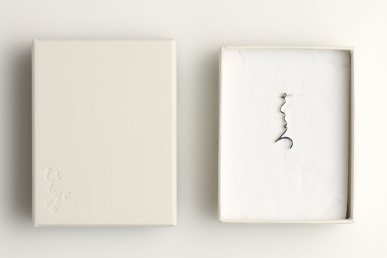 こころピアス小Silver925片耳 - Hiragana