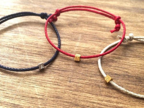 【STRAND】 キューブ イニシャル ブレスレット