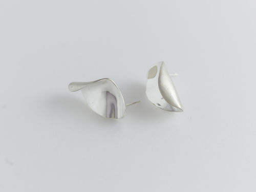 呼吸ピアス   (silver925)【GROW collection 】 | MIKU FUKAMITSU