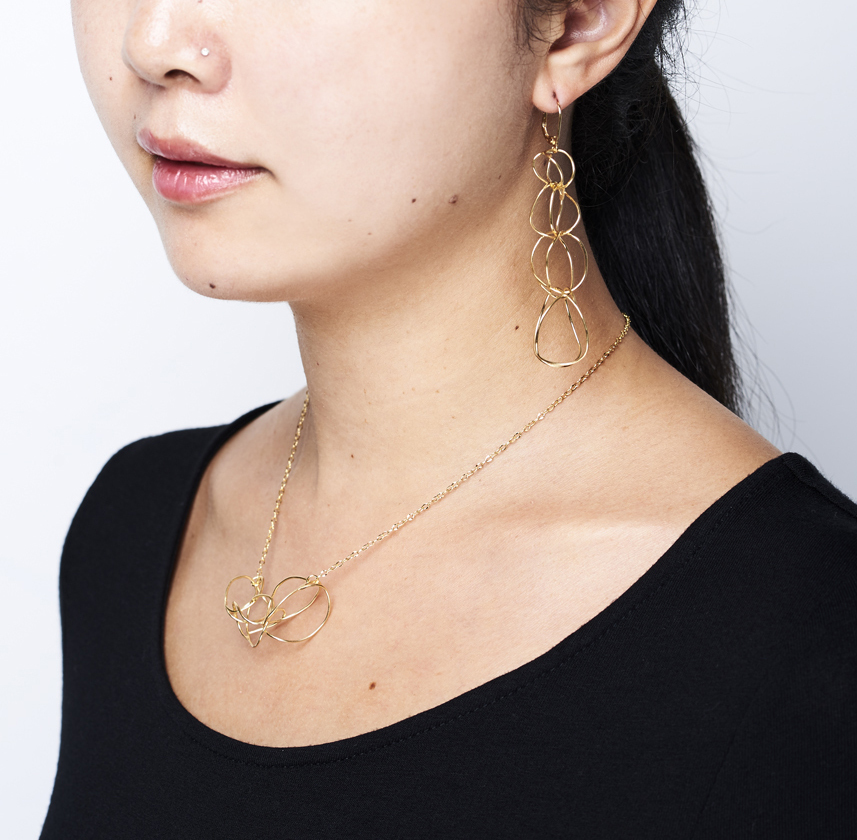 Bee Dance Necklace | MEGUMI TOYOKAWA