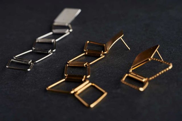 Snowflakes -Diamond earring 0301｜Megumi Toyokawa