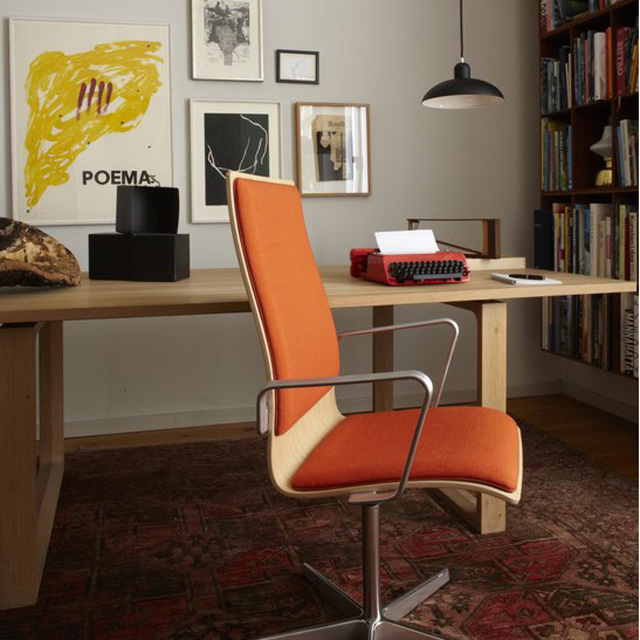 エッセイテーブル / オークCM12 （Fritz Hansen / フリッツ・ハンセン） ｜【SEMPRE.JP】公式通販 家具・雑貨・インテリアショップのセンプレ