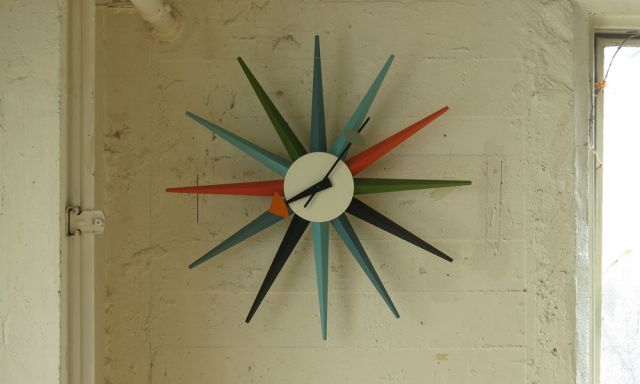 サンバーストクロック ウォールナット / Sunburst Clock (vitra ヴィトラ) ｜【SEMPRE.JP】公式通販 家具・雑貨・インテリアショップのセンプレ