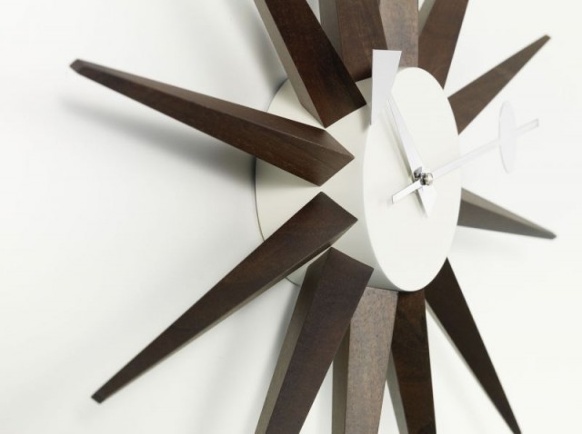 サンバーストクロック ウォールナット / Sunburst Clock (vitra ヴィトラ) ｜【SEMPRE.JP】公式通販 家具・雑貨・インテリアショップのセンプレ