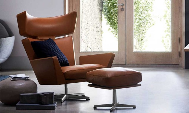 アルネ ヤコブセンクッション 50×50cm / トラペズ Trapez ミッドナイトブルー (Fritz Hansen / フリッツ・ハンセン) ｜【SEMPRE.JP】公式通販 家具・雑貨・インテリアショップのセンプレ