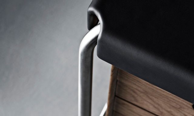 AJ52 ソサイエティ・テーブル / 140×70cm ウォルナット材 オイル仕上げ leather groupF (Carl Hansen & Son / カールハンセン＆サン) ｜【SEMPRE】公式通販 家具・雑貨・インテリアショップのセンプレ