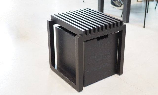 カッタースツール / オーク ブラック Cutter stool (SKAGERAK / スカゲラック) ｜【SEMPRE】公式通販 家具・雑貨・インテリアショップのセンプレ