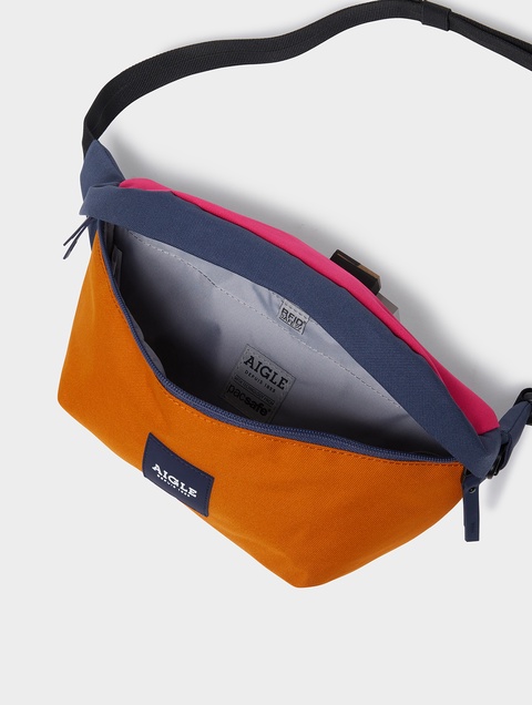 ユニセックス 『pacsafe x AIGLE』ダロル ショルダー ZNHN054  -  AIGLE（エーグル）公式オンラインショップ