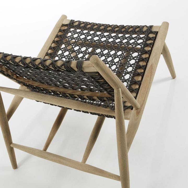 UNIKA Armchair teak wood natural dark grey | 商品カテゴリー,チェア | LaForma Japan