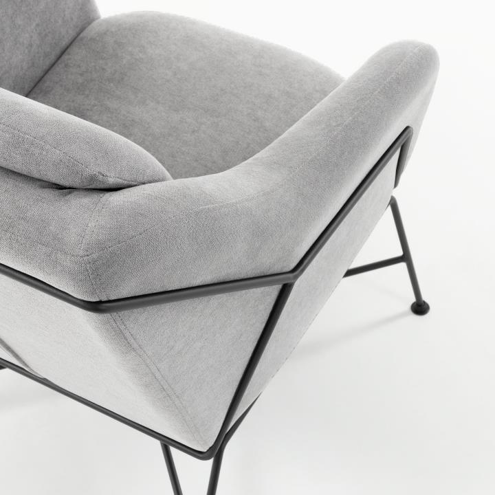 BRIDA Armchair metal black fabric light grey | 商品カテゴリー,チェア | LaForma Japan