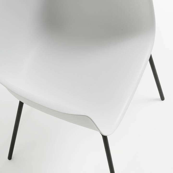 White Khasumi chair | 商品カテゴリー,チェア | LaForma Japan