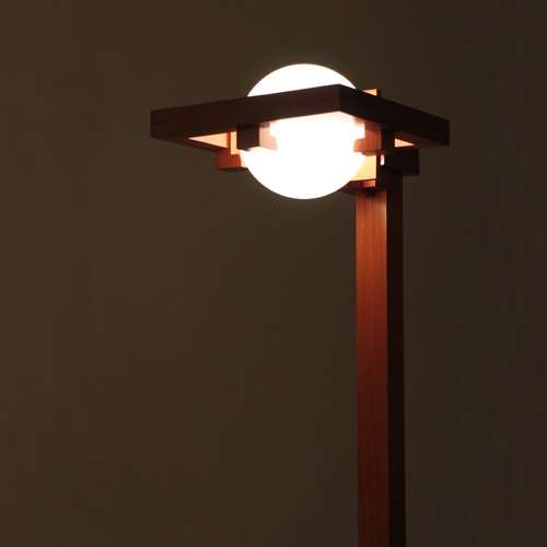 Frank Lloyd Wright（フランクロイドライト)「ROBIE 1 MINI FLOOR（ロビー)」|フロアスタンド|照明器具|yamagiwa Online Store