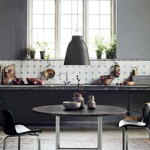 【9月上旬入荷予定】Fritz Hansen(フリッツ・ハンセン)「CARAVAGGIO MATT P2（カラヴァジオ)アーキペラゴストーン」【ランプ別】(ライトイヤーズ) | ペンダントライト | 照明器具の通販「ヤマギワオンラインストア」