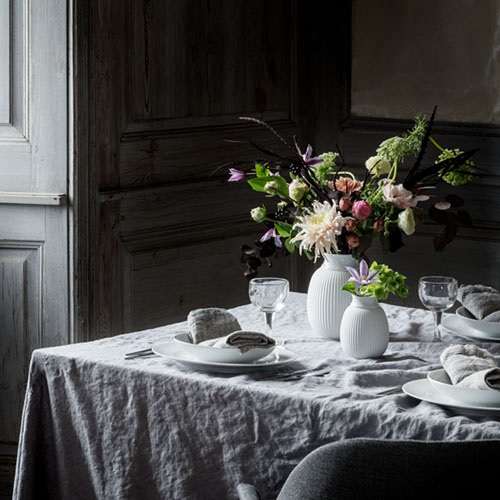 Lyngby Porcelaen(リュンビューポーセリン)「Curve Vase(カーブベース) 12.5cm」 | 花器 | インテリア雑貨の通販「ヤマギワオンラインストア」