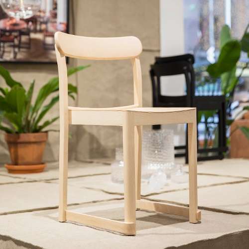 artek(アルテック) 「ATELIER CHAIR(アトリエチェア)」ブラック / ビーチ | ダイニングチェア | チェアの通販「ヤマギワオンラインストア」