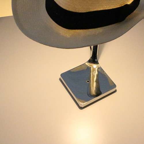 【廃番】FLOS（フロス）「CHAPO」[756CHAPO] | テーブルスタンド | 照明器具の通販「ヤマギワオンラインストア」