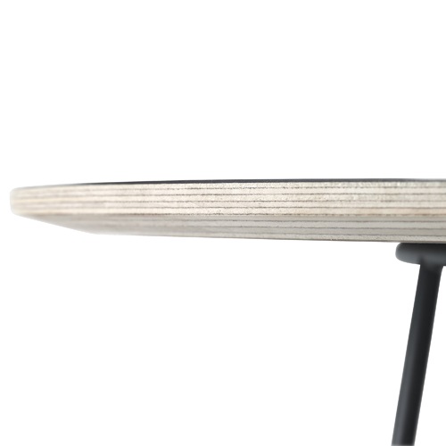 MUUTO（ムート）AIRY COFFEE TABLE MEDIUM 880mm オフホワイト | センターテーブル | テーブルの通販「ヤマギワオンラインストア」