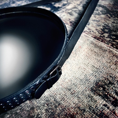 DIESEL LIVING（ディーゼル・リビング）with MOROSO「EGO STUD MIRROR」【取寄品】[277FURF40FUFUR-FU001] | ミラー | 家具の通販「ヤマギワオンラインストア」