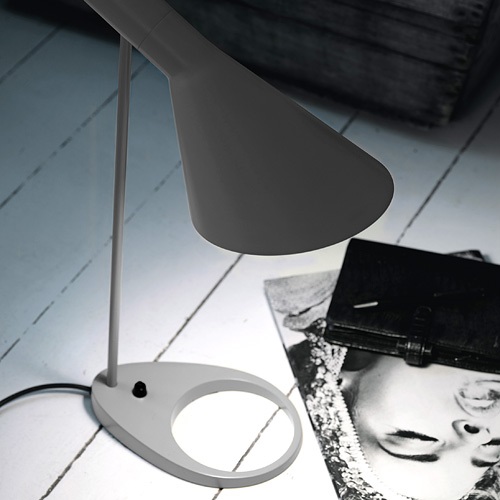 【予約注文】louis poulsen（ルイスポールセン） テーブル照明 AJ Table ホワイト | テーブルスタンド | 照明器具の通販「ヤマギワオンラインストア」