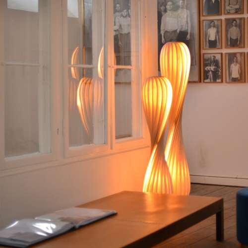 TR7 FLOOR LIGHT（TR7 フロアライト） | Royal Furniture Collection