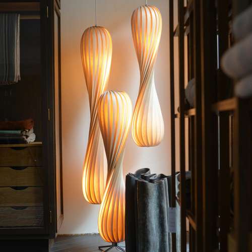 TR7 FLOOR LIGHT（TR7 フロアライト） | Royal Furniture Collection