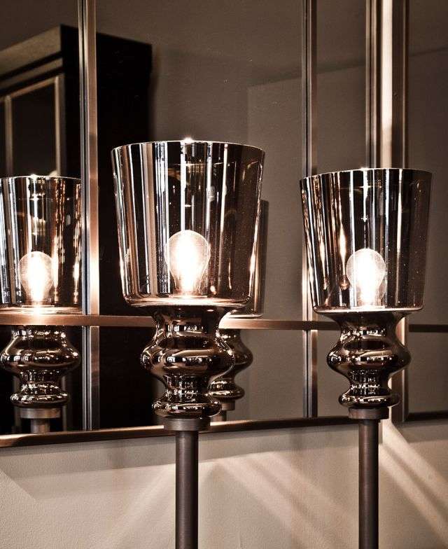 Cornelia table コーネリア