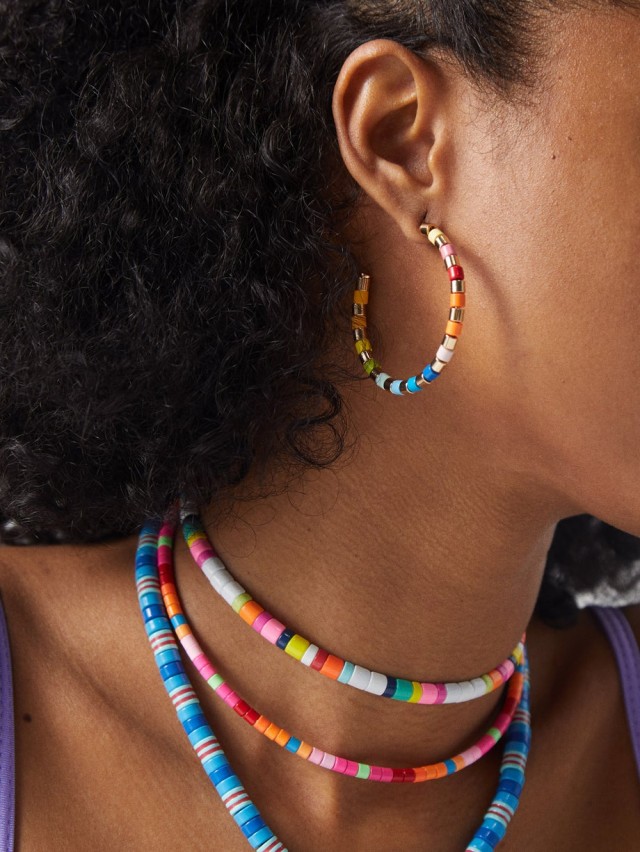 ROXANNE ASSOULIN ゴールデン レインボー エナメルフープピアス