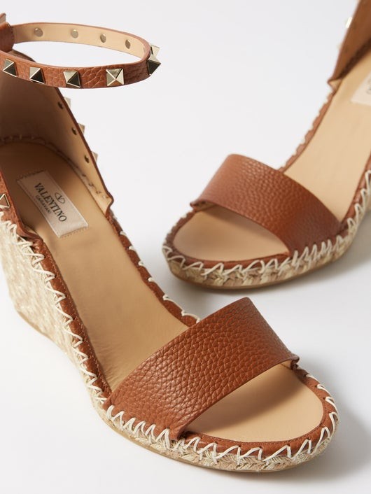 VALENTINO GARAVANI ロックスタッズ レザーウェッジサンダル 105