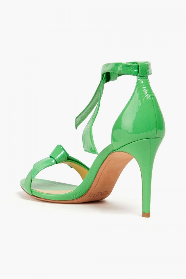 ALEXANDRE BIRMAN Dolores パテントレザー サンダル リボン付き