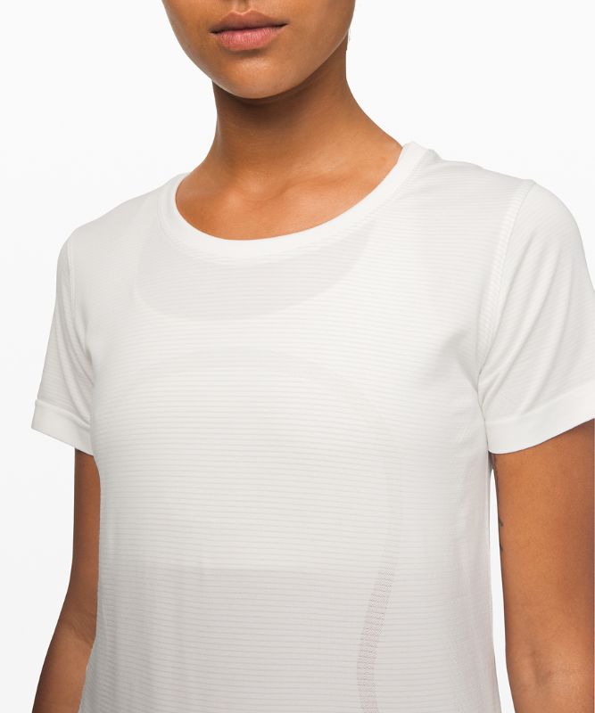 Swiftly Relaxed Short Sleeve | ショートスリーブ | Lululemon JP