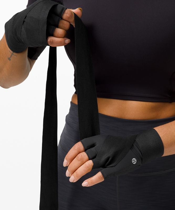 License to Train Boxing Wraps | ヨガ＆トレーニングギア | Lululemon JP